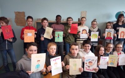 5ème anglais+ : les élèves découvrent leurs portraits